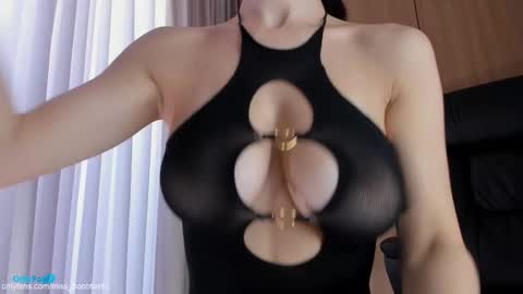 Snapshot of miss_boobtastic chatting on October 19, 12:07 pm Ivy online show from October 19, 12:07 pm