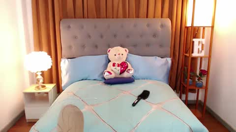 Chin Row online show from January 6, 1:20 am