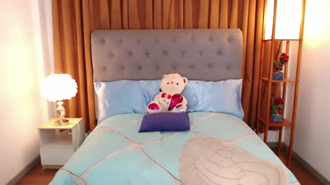 Chin Row online show from December 21, 1:47 am