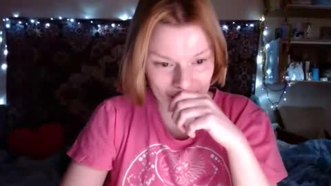Snapshot of miss_elistia_ chatting on December 12, 1:06 pm Elis online show from December 12, 1:06 pm