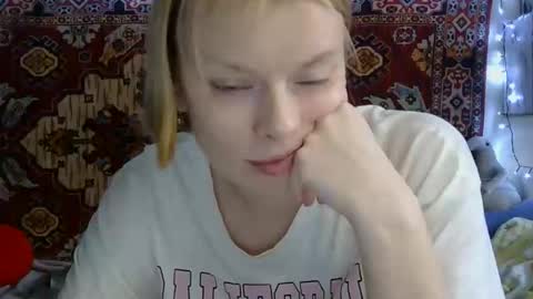 Snapshot of miss_elistia_ chatting on September 18, 11:09 am Elis online show from September 18, 11:09 am
