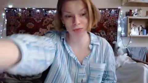 Snapshot of miss_elistia_ chatting on February 6, 12:15 pm Elis online show from February 6, 12:15 pm