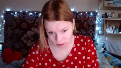 Snapshot of miss_elistia_ chatting on January 21, 12:07 pm Elis online show from January 21, 12:07 pm
