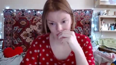 Snapshot of miss_elistia_ chatting on February 20, 12:04 pm Elis online show from February 20, 12:04 pm
