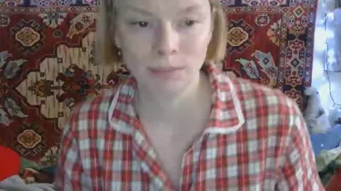 Snapshot of miss_elistia_ chatting on October 6, 11:16 am Elis online show from October 6, 11:16 am