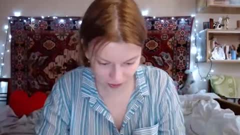 Snapshot of miss_elistia_ chatting on January 29, 12:24 pm Elis online show from January 29, 12:24 pm