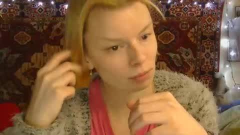 Snapshot of miss_elistia_ chatting on October 9, 11:58 am Elis online show from October 9, 11:58 am