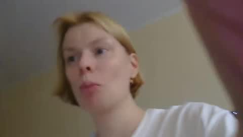 Snapshot of miss_elistia_ chatting on September 15, 9:50 am Elis online show from September 15, 9:50 am