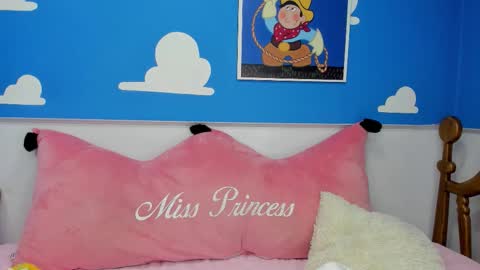 Evoleth online show from December 22, 11:02 am