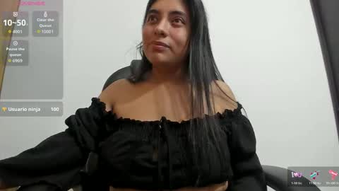 miss_eylens online show from October 26, 4:41 am