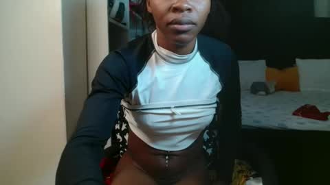 Miss Kiarrafit online show from March 8, 5:11 am