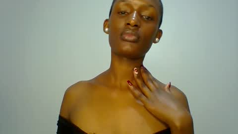 Snapshot of miss_kiki7 chatting on October 8, 5:01 am kiki online show from October 8, 5:01 am