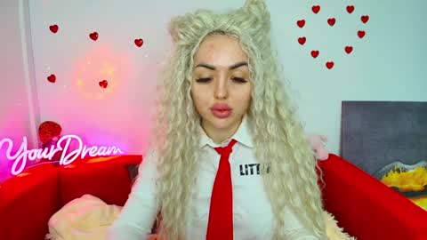 miss_kiten online show from February 1, 7:34 pm