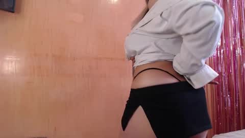 Snapshot of miss_lilieth chatting on October 6, 6:45 pm lilieth online show from October 6, 6:45 pm