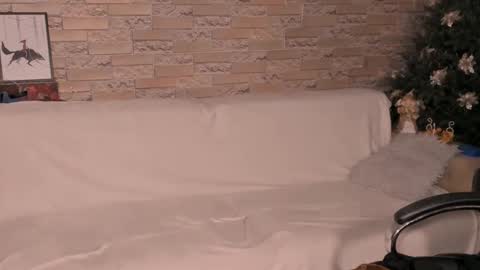 Leya online show from March 9, 8:42 pm