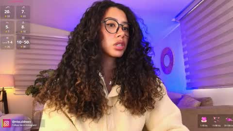 Amy Olivera online show from April 1, 12:39 pm