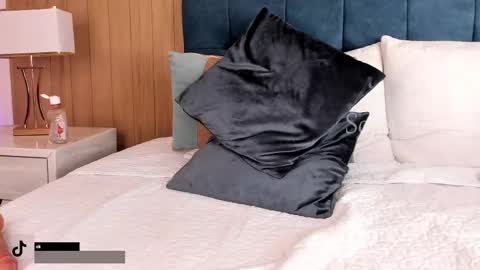 Sofia Alvarez online show from March 27, 8:26 am