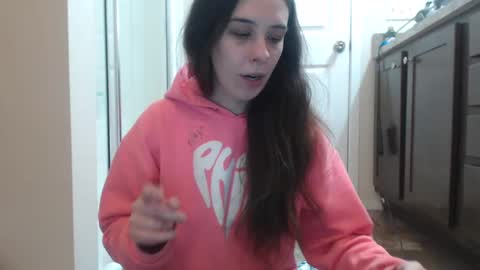 Snapshot of miss_sunshine01 chatting on January 16, 2:19 am Bella online show from January 16, 2:19 am