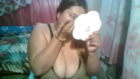 miss v0lcan0 online show from March 7, 12:23 pm