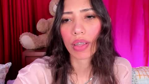 Snapshot of miss_veronica2 chatting on October 1, 1:49 pm Miss Veronica online show from October 1, 1:49 pm
