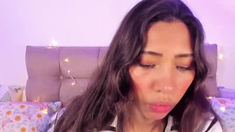 Snapshot of miss_veronica2 chatting on February 5, 12:17 pm Miss Veronica online show from February 5, 12:17 pm