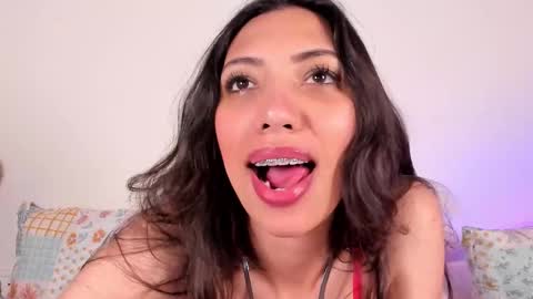 Snapshot of miss_veronica2 chatting on September 10, 1:44 pm Miss Veronica online show from September 10, 1:44 pm