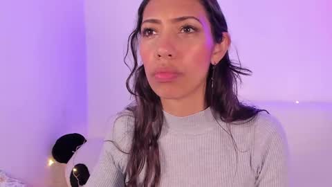 Snapshot of miss_veronica2 chatting on March 3, 12:20 pm Miss Veronica online show from March 3, 12:20 pm