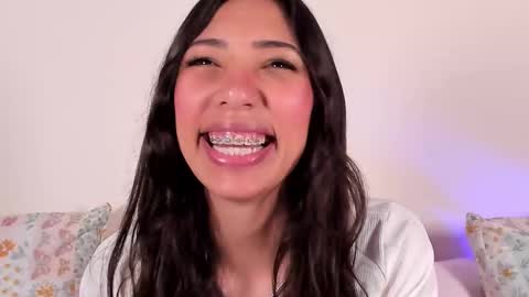 Snapshot of miss_veronica2 chatting on September 15, 1:30 pm Miss Veronica online show from September 15, 1:30 pm