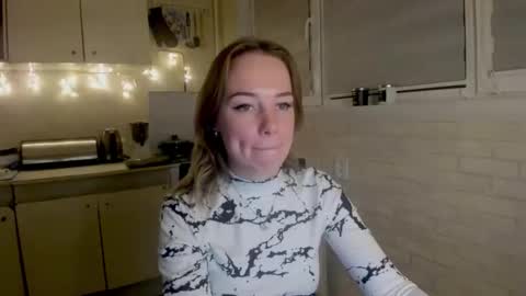 miss_you20 online show from November 6, 9:42 pm