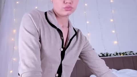 Eva online show from November 14, 11:10 am