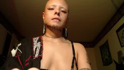 Snapshot of missanarky chatting on September 18, 12:20 am Anarkitten online show from September 18, 12:20 am