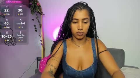 Snapshot of missangeldust chatting on March 5, 10:12 pm missangeldust online show from March 5, 10:12 pm