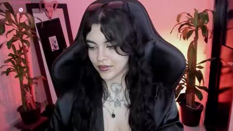 Missy Charlottte.  Hey remember to give me a thumbs up ty online show from March 31, 4:56 am