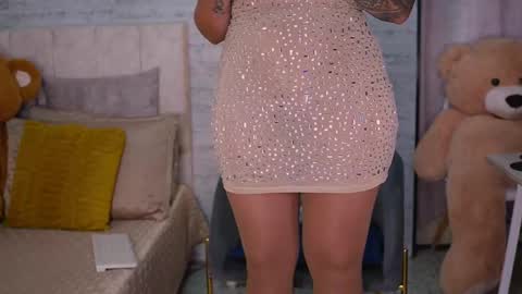 D A N A online show from November 23, 10:33 pm