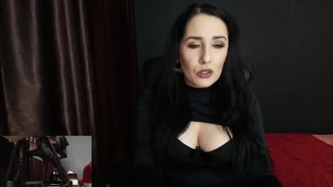 Snapshot of missdyaa chatting on October 1, 10:37 pm Miss online show from October 1, 10:37 pm