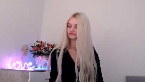 EMMA online show from December 5, 9:17 pm