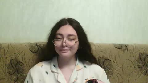 missis mona online show from September 19, 4:06 pm