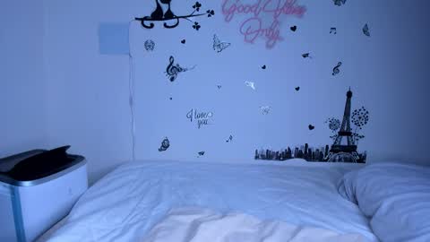 MissKarinaHilton online show from October 13, 1:08 am