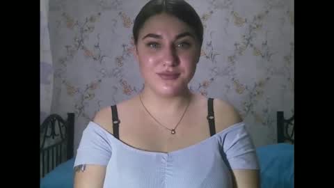 Lisa online show from April 14, 1:38 am