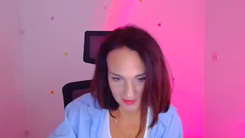 Christina online show from October 4, 1:39 pm