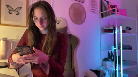 misslalii online show from May 28, 9:12 pm