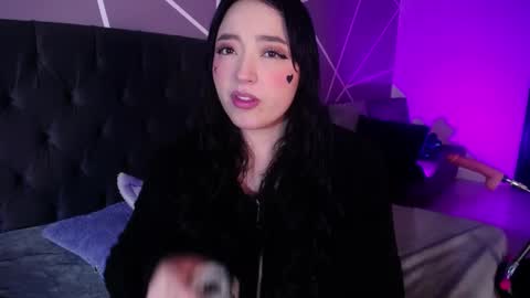 Snapshot of missloise chatting on March 7, 1:40 pm Miss Loise online show from March 7, 1:40 pm