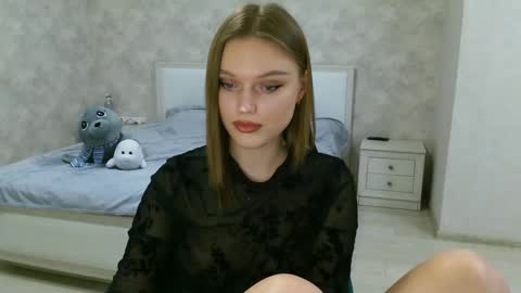 Snapshot of missmariat chatting on January 13, 3:36 pm OneGoddess online show from January 13, 3:36 pm