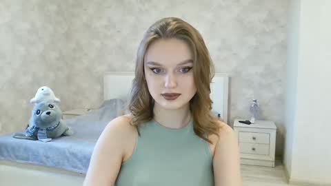 Snapshot of missmariat chatting on February 5, 1:44 pm OneGoddess online show from February 5, 1:44 pm