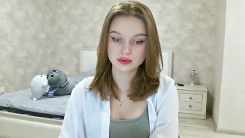 Snapshot of missmariat chatting on February 11, 4:35 pm OneGoddess online show from February 11, 4:35 pm