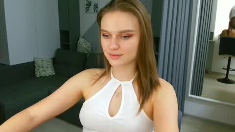 Snapshot of missmariat chatting on December 3, 5:23 pm OneGoddess online show from December 3, 5:23 pm