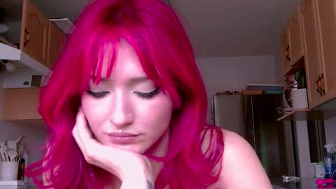 MissMGrey online show from March 18, 5:29 pm