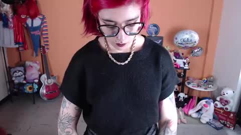 Miss Mia online show from February 5, 1:33 pm