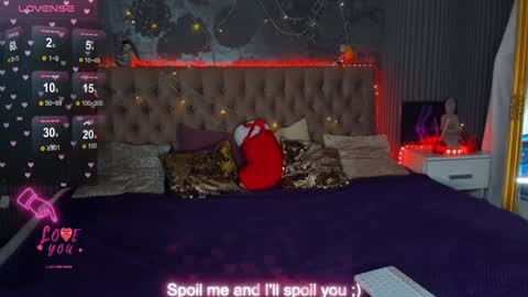 MissMillss online show from January 16, 6:25 am