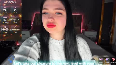 MissMillss online show from December 3, 6:24 am